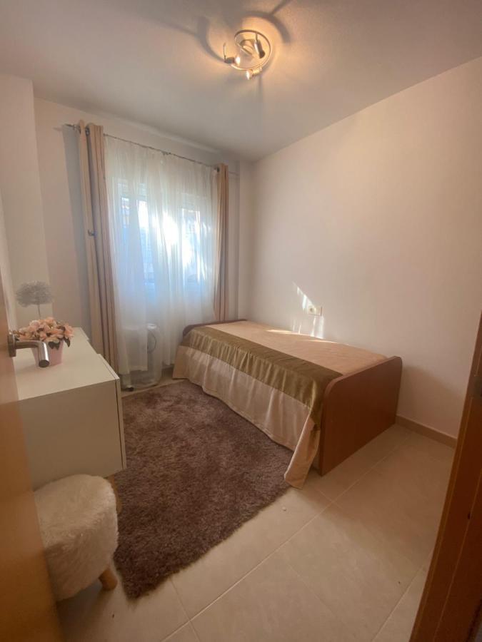 Chalet Adosado Con Vistas Al Mar กัลเป ภายนอก รูปภาพ