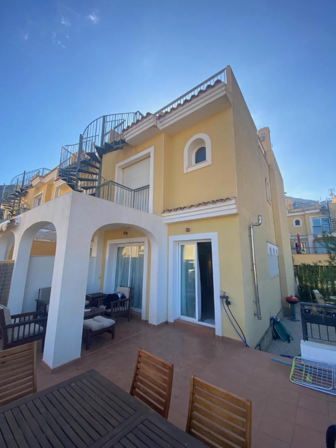 Chalet Adosado Con Vistas Al Mar กัลเป ภายนอก รูปภาพ