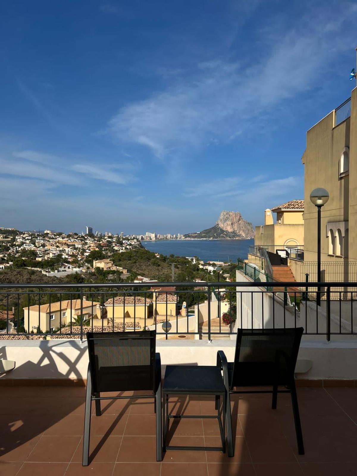 Chalet Adosado Con Vistas Al Mar กัลเป ภายนอก รูปภาพ